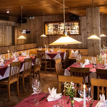 Konukevi Dorfgasthof Adler